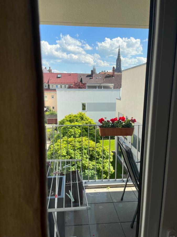 Schoenes Zimmer In Zentraler Lage Ульм Экстерьер фото